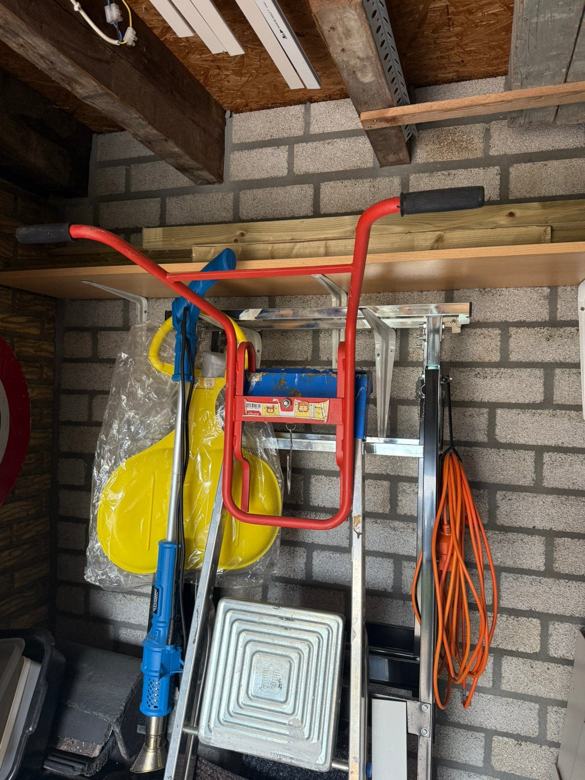 Altrex muur afstandhouder afhouder steun, Ophalen, Gebruikt, 4 meter of meer