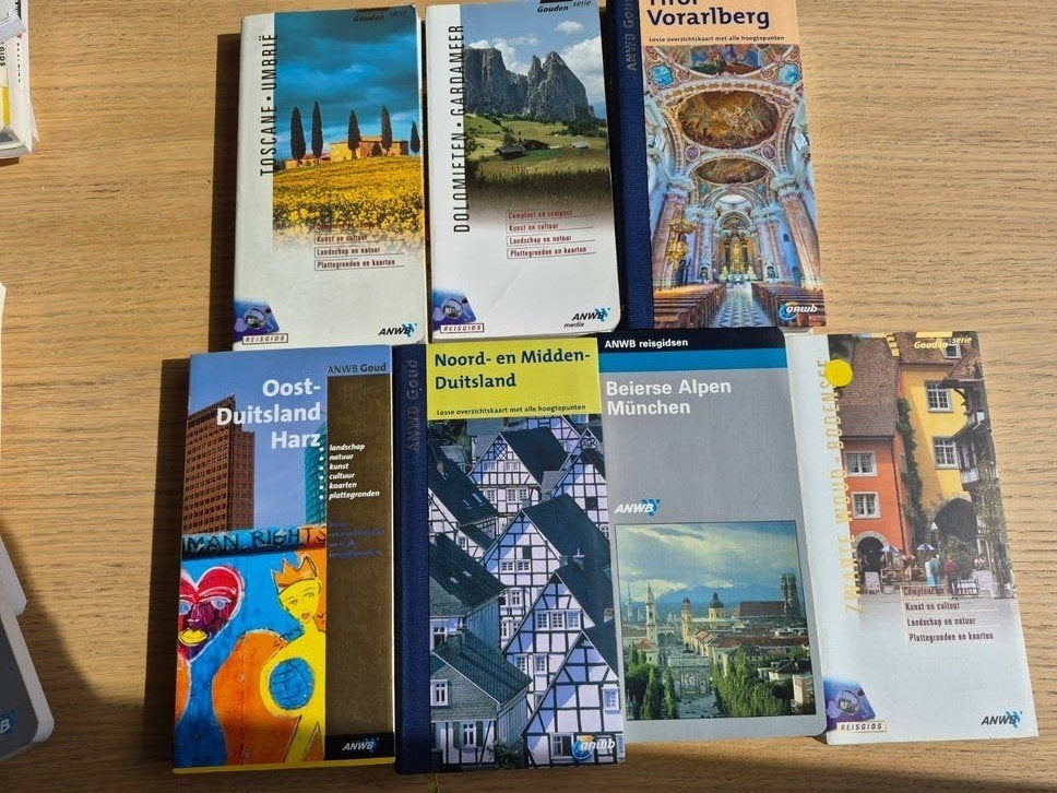 Diverse ANWB Goud reisgidsen, Boeken, Ophalen, Europa, Zo goed als nieuw, Reisgids of -boek