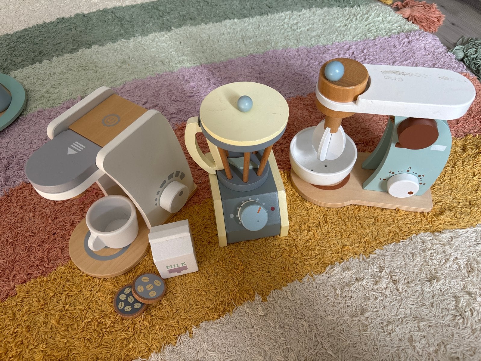 Houten keukenmachines set: mixer, koffiemachine, Ophalen of Verzenden, Zo goed als nieuw, Jongen of Meisje