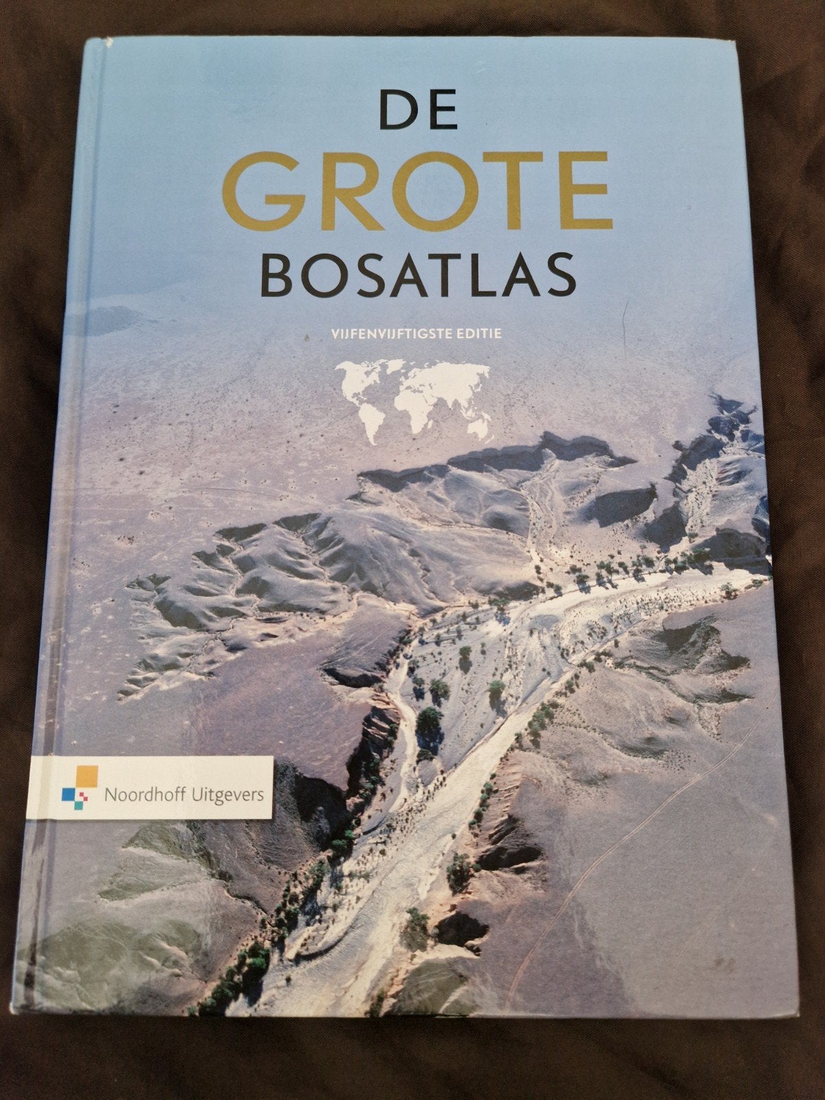 De Grote Bosatlas - Vijfenvijftigste Editie, Boeken, Gelezen, Bosatlas, 2000 tot heden, Ophalen of Verzenden