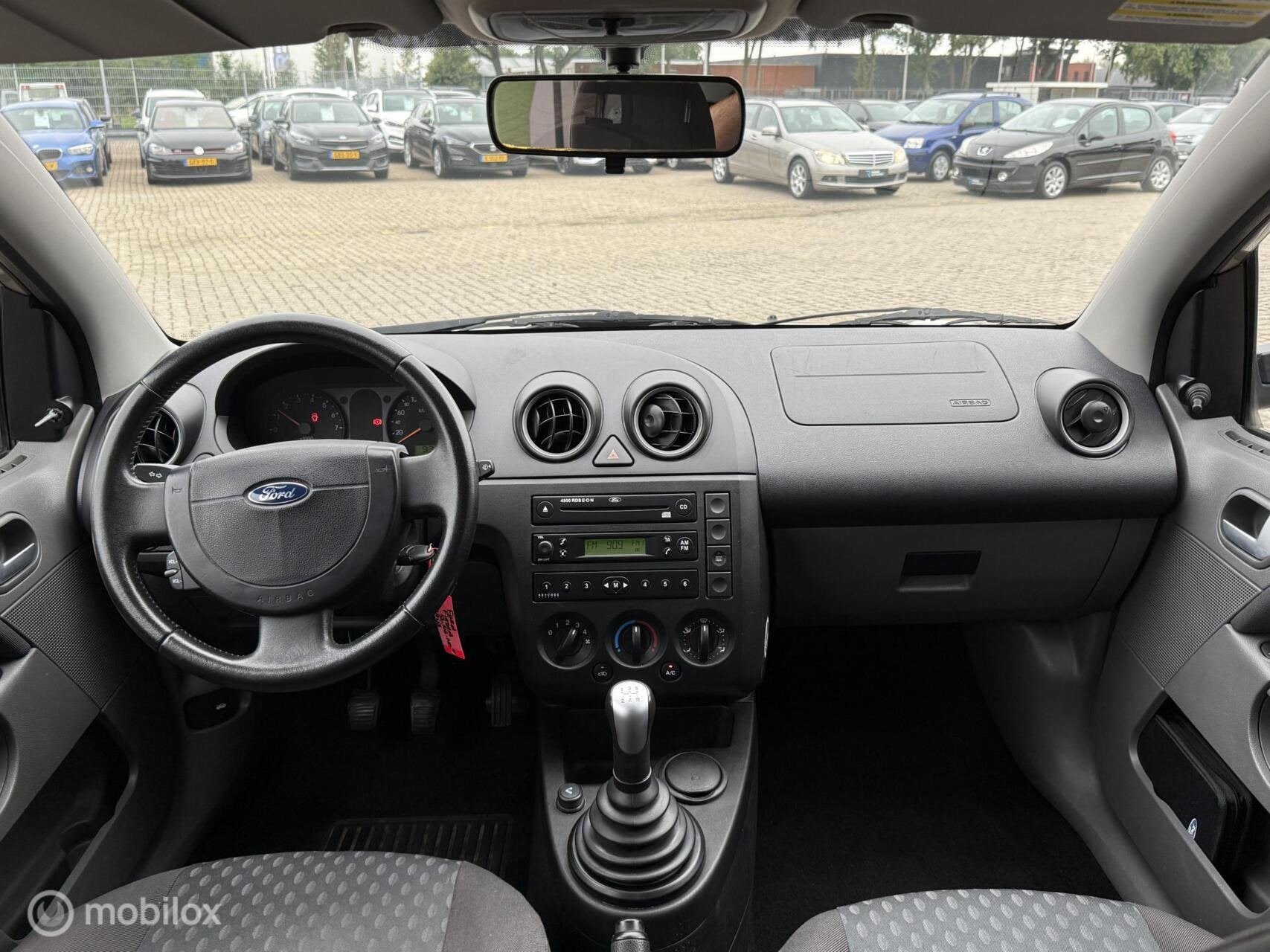 Ford Fiesta 1.4-16V Ambiente AIRCO | TREKHAAK | APK, Voorwielaandrijving, 15 km/l, 4 cilinders, Origineel Nederlands