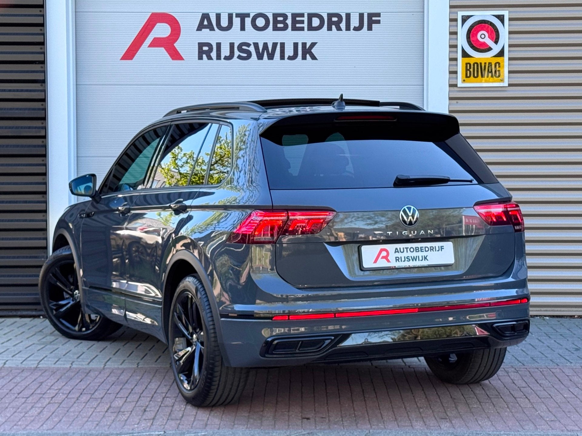Volkswagen TIGUAN 1.5 TSI R-Line Pano/Sfeer/Keyless/Blindspo, Euro 6, 4 cilinders, Bedrijf, Automatische klimaatregeling