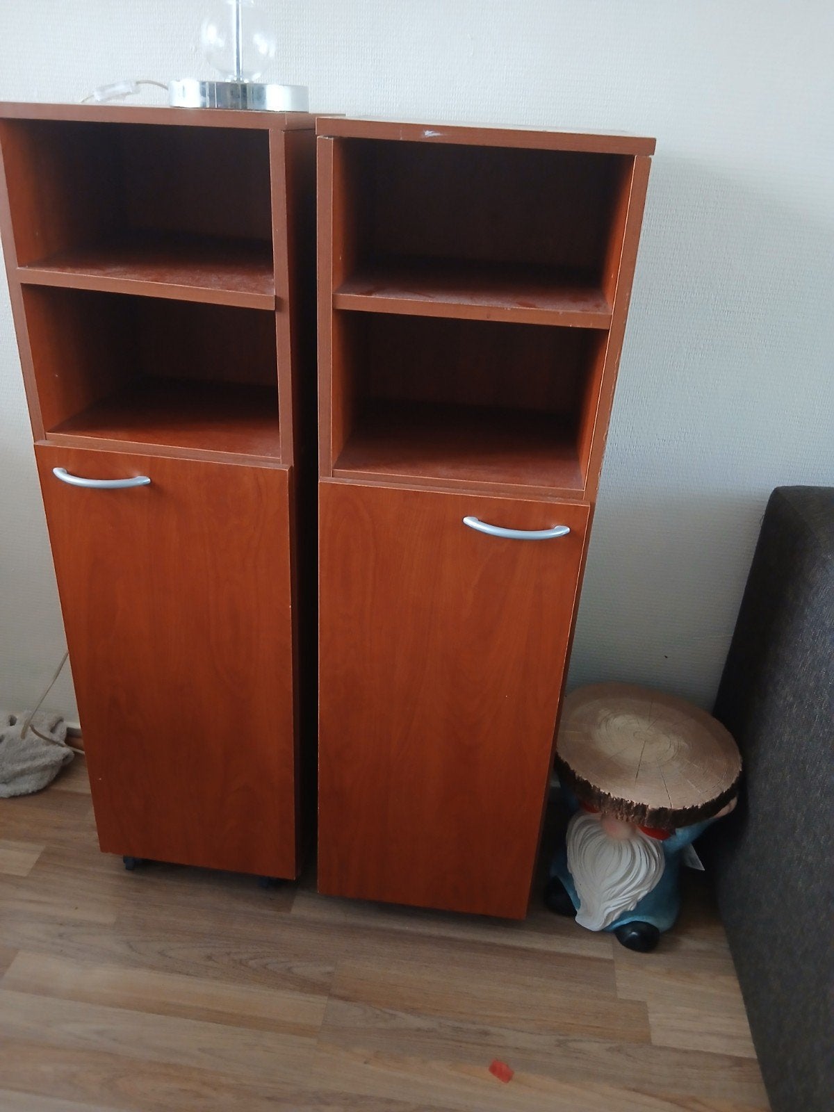 2 dezelfde kastjes gratis, Huis en Inrichting, Ophalen of Verzenden, Hout, Cd's
