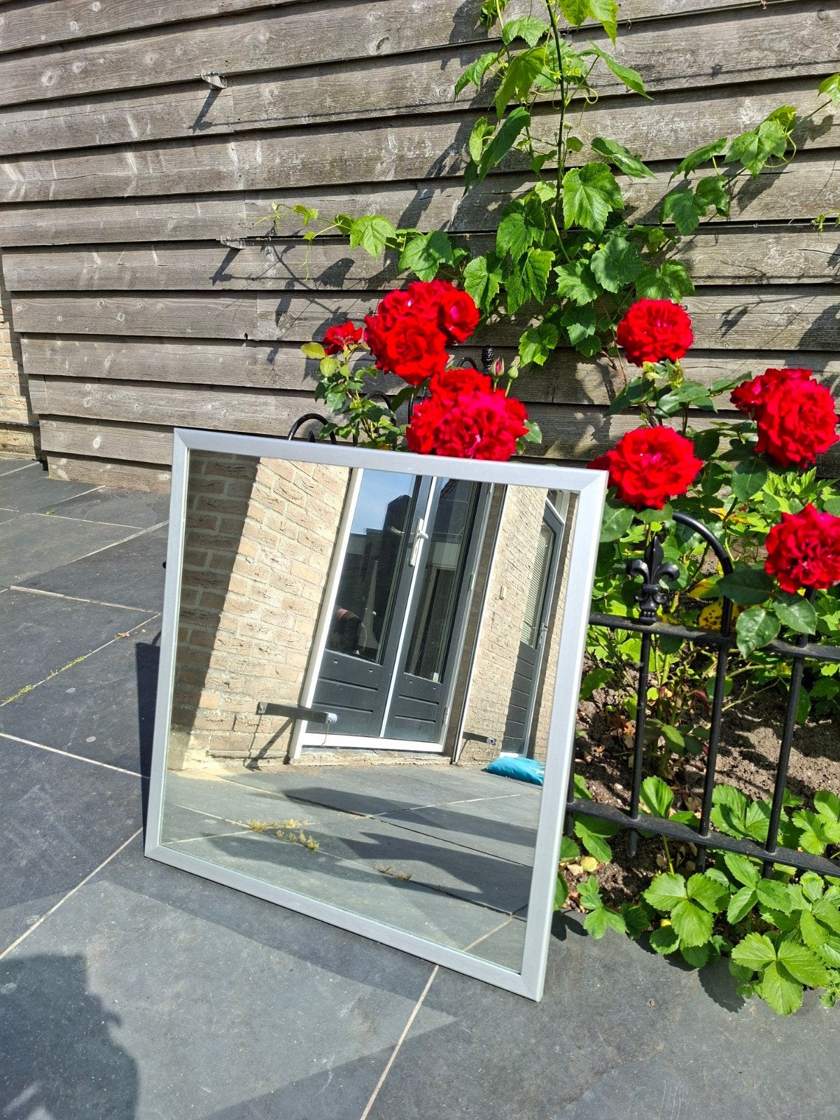 spiegel met geborstelde aluminium lijst,design spiegel, Ophalen of Verzenden, Rechthoekig, 50 tot 100 cm, Minder dan 100 cm