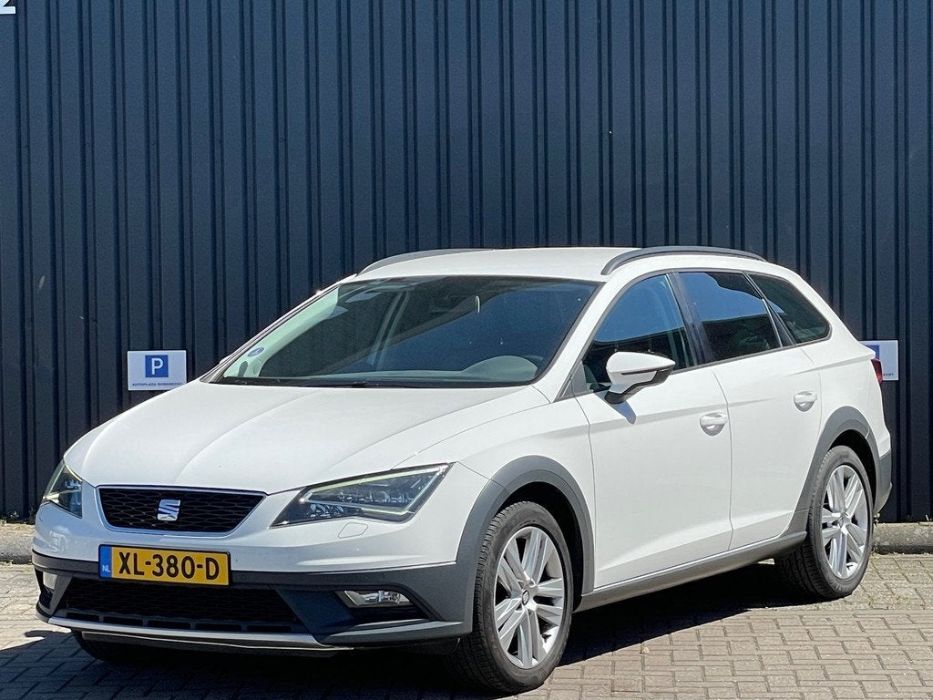 Seat Leon ST 1.4 TSI X-PERIENCE|TREKHAAK|CAMERA|STOELVERW|CA, Auto's, Seat, 125 pk, Gebruikt, Euro 6, 4 cilinders
