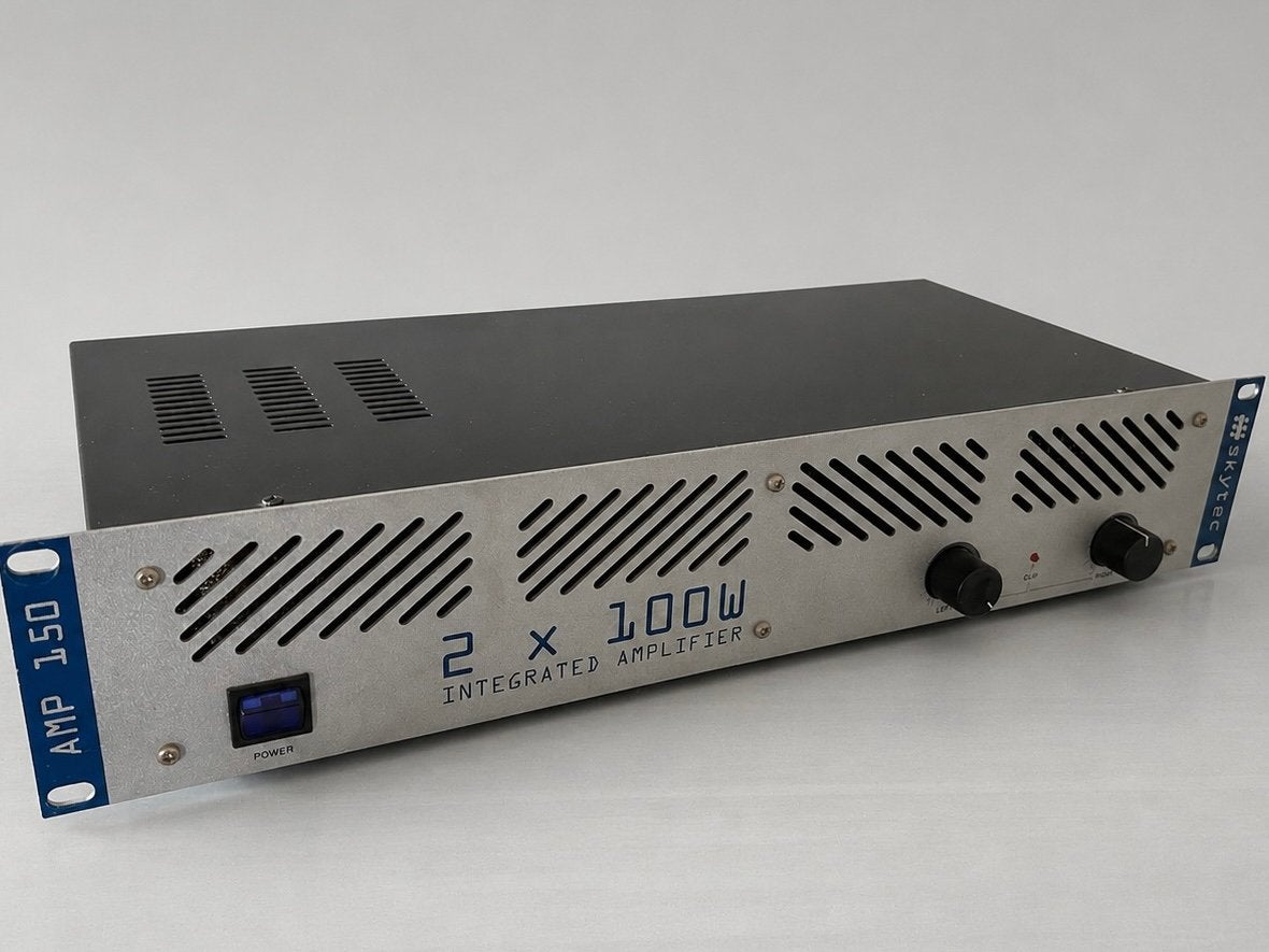 Showtek AMP 150 - 2x100W versterker, Ophalen of Verzenden, Zo goed als nieuw, 60 tot 120 watt, Overige merken