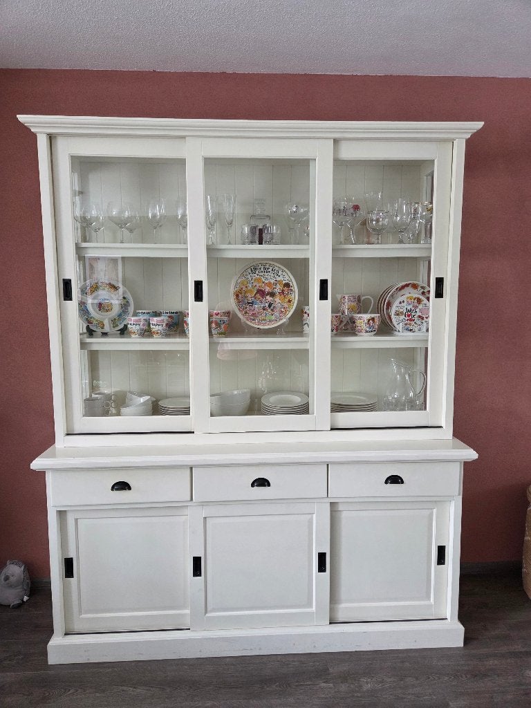 Witte buffetkast, Ophalen, Met plank(en), Gebruikt, 150 tot 200 cm