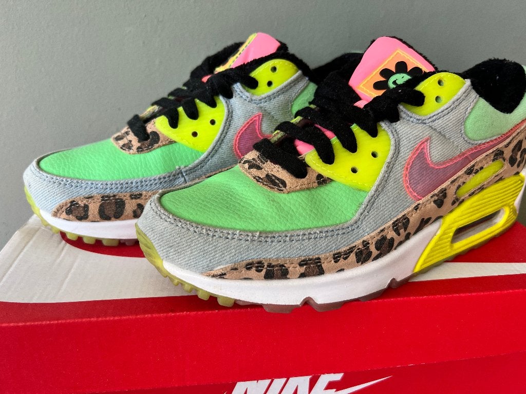 Nike Air Max 90 LX “Illusion Green” Maat: 38.5, Ophalen of Verzenden, Sneakers of Gympen, Zo goed als nieuw, Groen