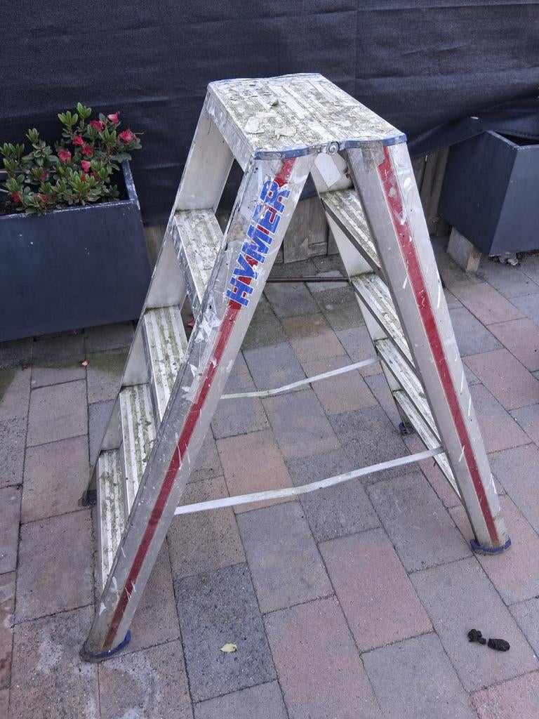 Trapje, Doe-het-zelf en Verbouw, Ladders en Trappen, Ophalen of Verzenden, Minder dan 2 meter