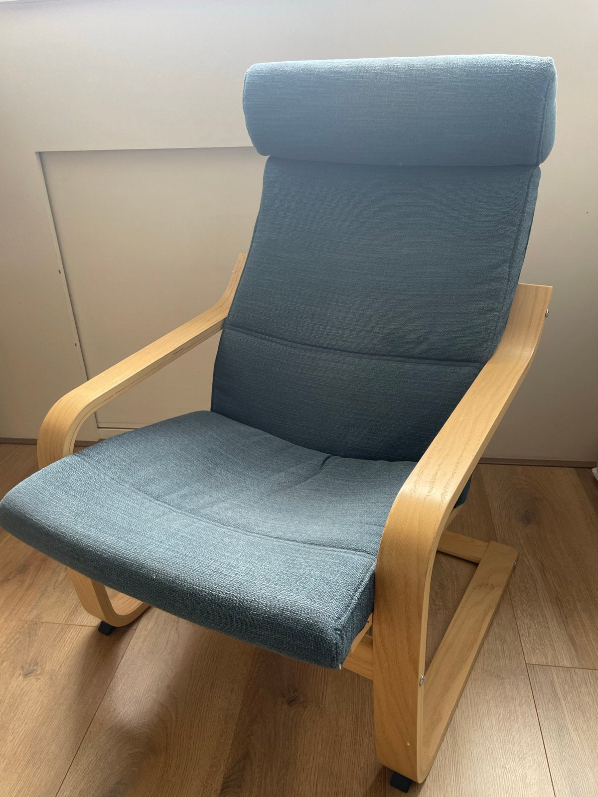IKEA POÄNG fauteuil met voetenbank en nekkussen, blauw, Ophalen, Gebruikt, 75 tot 100 cm, 50 tot 75 cm