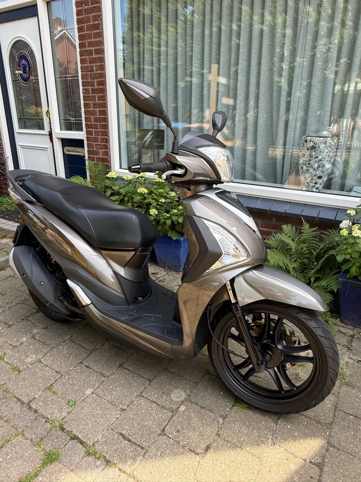 Sym Symphony ST 50 Scooter, Fietsen en Brommers, Ophalen, Maximaal 45 km/u, Zo goed als nieuw, Benzine