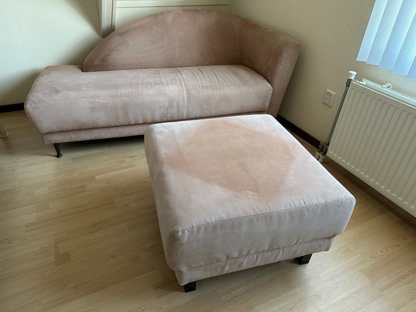 hocker poef voetenbank 72x72xH45 Montara vleug stof beige, Ophalen, Gebruikt, 50 tot 75 cm, Hout