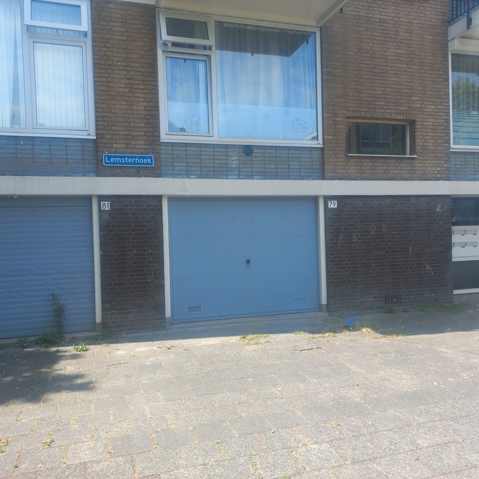 TE HUUR GARAGE ROTTERDAM- ZUID.