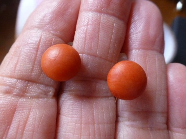 Antieke 14 kt Gouden Oorbellen met grote Bloedkoraal, Verzenden, Goud, Oorbellen, Met edelsteen