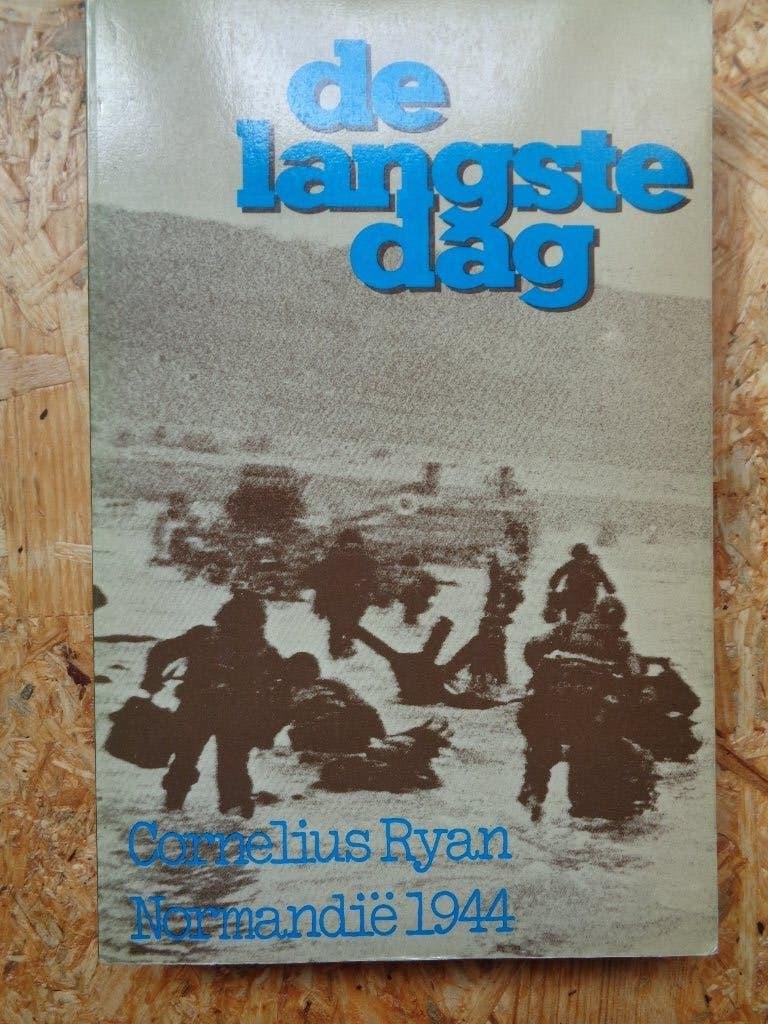 boek WO2 Cornelius Ryan DE LANGSTE DAG D DAY verfilmd, Boeken, Ophalen of Verzenden, Tweede Wereldoorlog, Gelezen