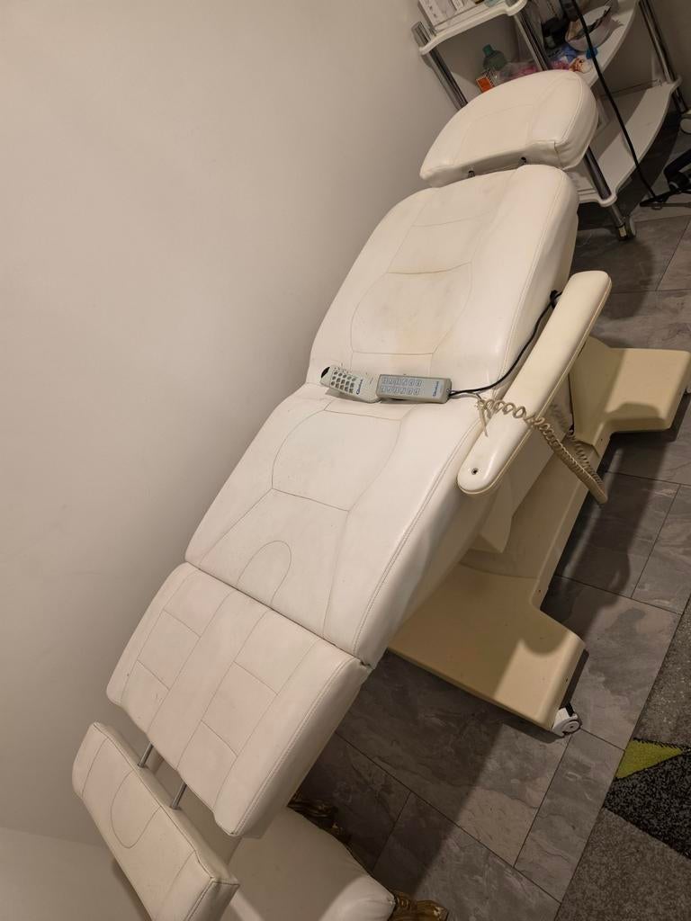 Elektrische behandelstoel met massage functie gharieni, Ophalen, Gebruikt, Overige typen