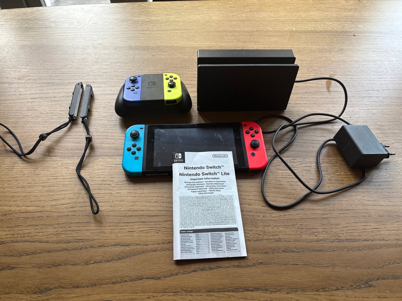 Nintendo Switch, pro controller, 4 games, en extra krt128GB, Spelcomputers en Games, Spelcomputers | Nintendo Switch, Ophalen