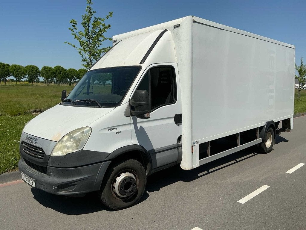 2013 Iveco 70C17 Bedrijfswagen, Euro 5, Achterwielaandrijving, Gebruikt, 4 cilinders