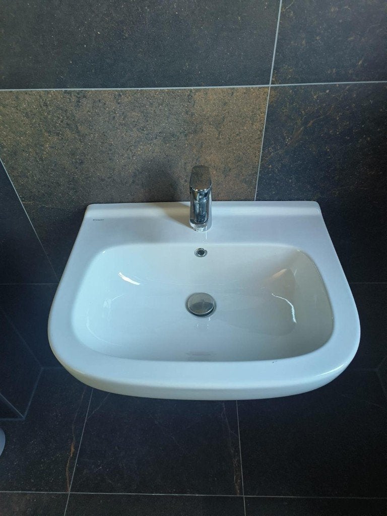 Geberit wastafel/wasbak | 60cm breed x 48cm diep, Doe-het-zelf en Verbouw, Ophalen, Zo goed als nieuw, Steen, Wastafel