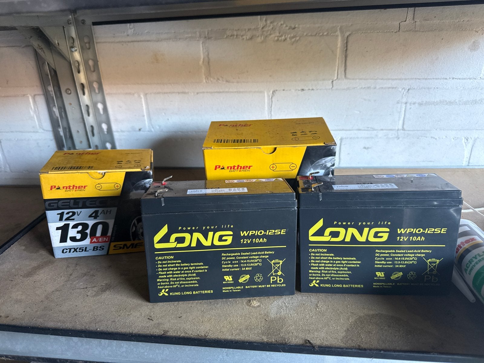 Diverse accu's: Geltech 12V 4Ah en Long 12V 10Ah, Gebruikt, Overige automerken