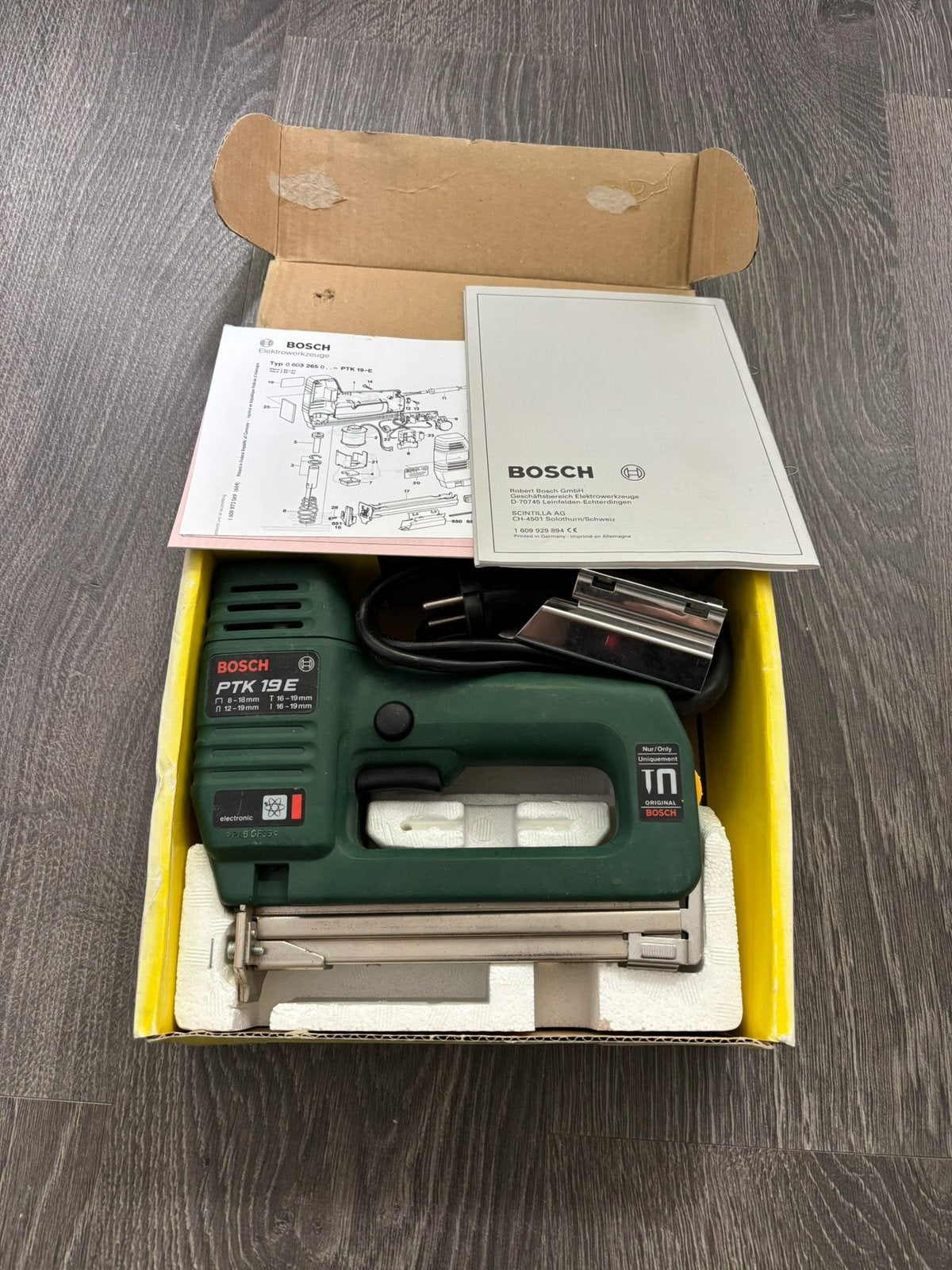 Bosch PTK 19E Tacker, Ophalen of Verzenden, Zo goed als nieuw