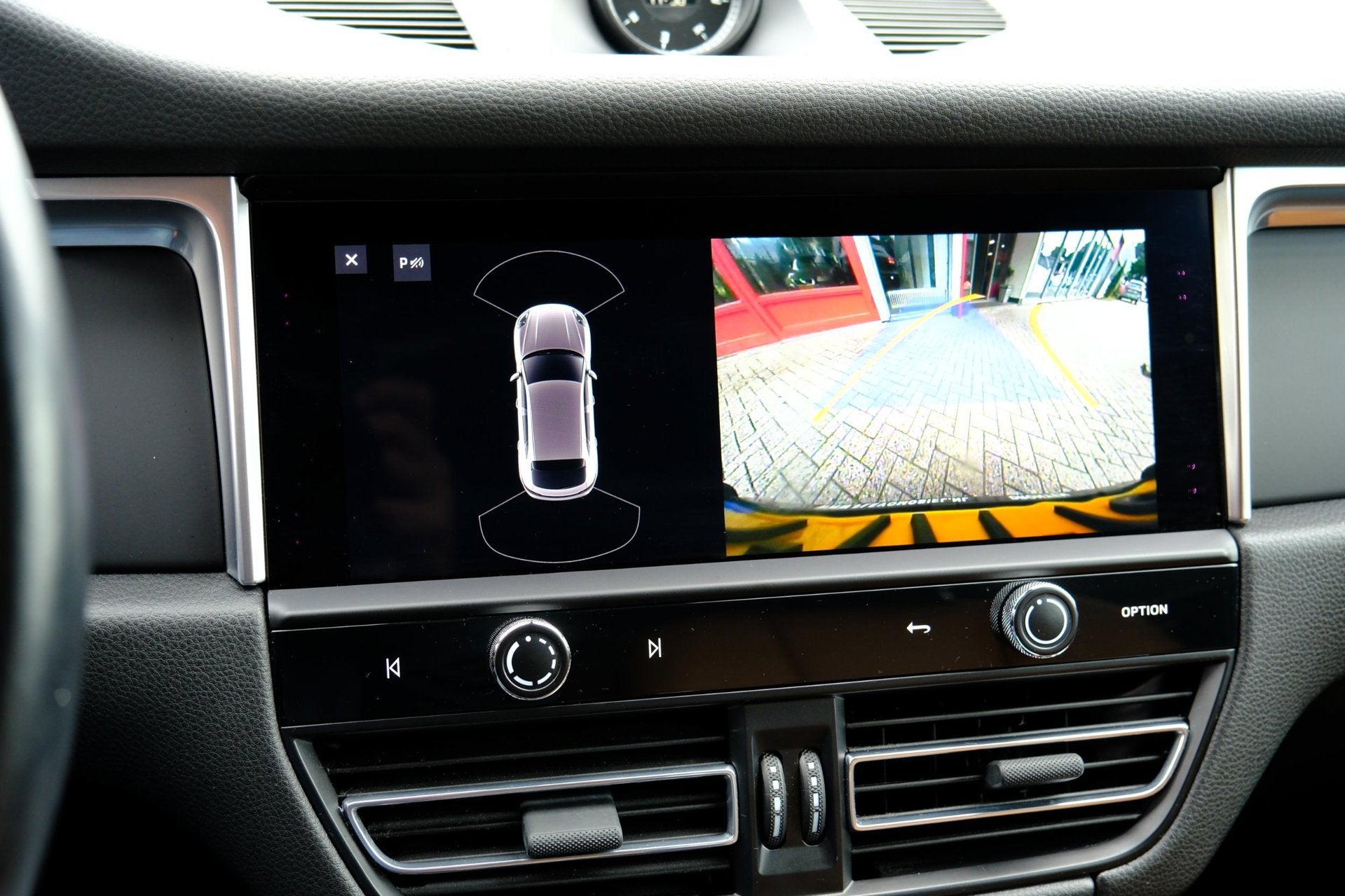 Foto 19 van Porsche Macan 2.0 AWD Aut. Pano|Leder|BOSE|Cam|20"LMV