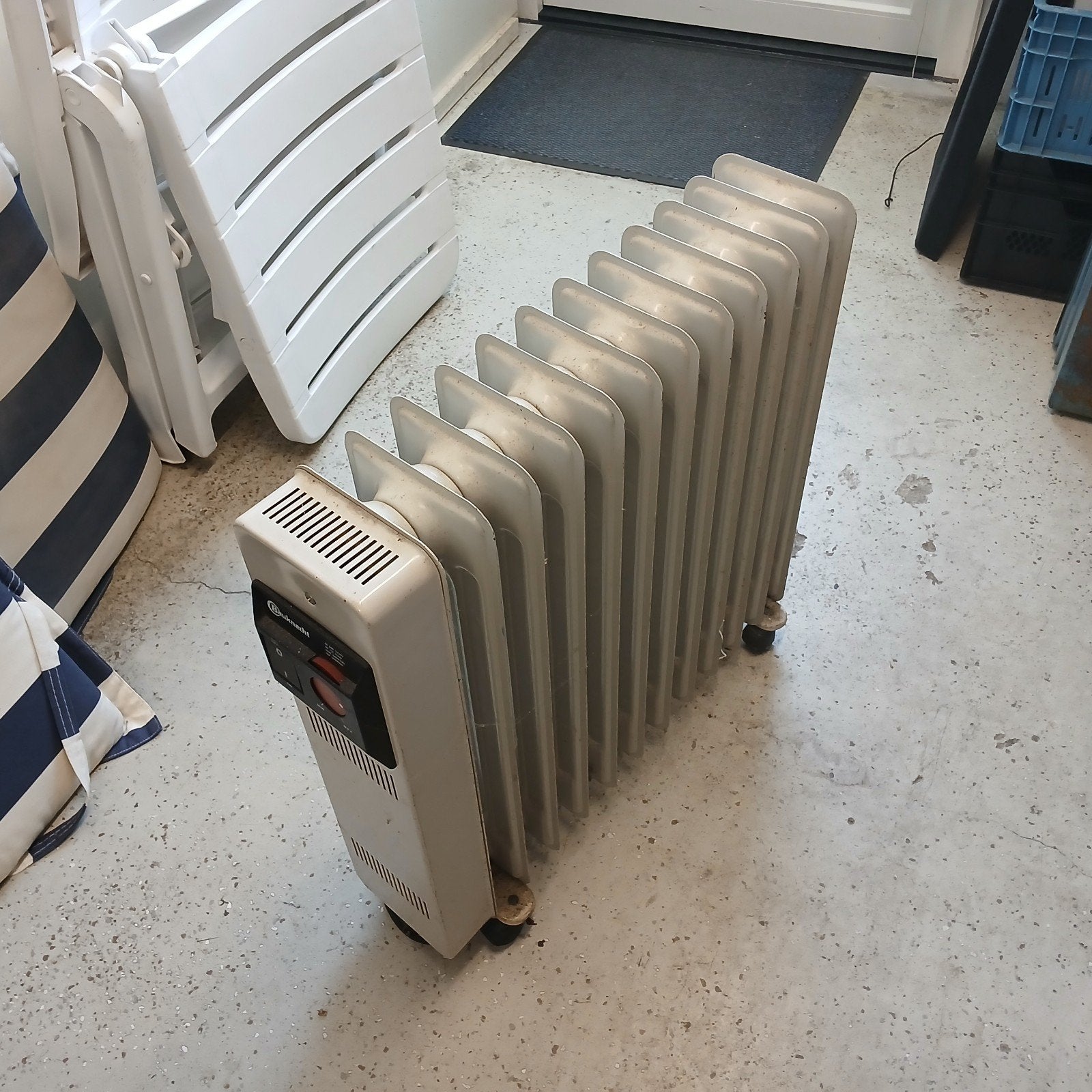 Bauknecht elektrische radiator op wielen, Ophalen, Gebruikt, Radiator, Minder dan 60 cm