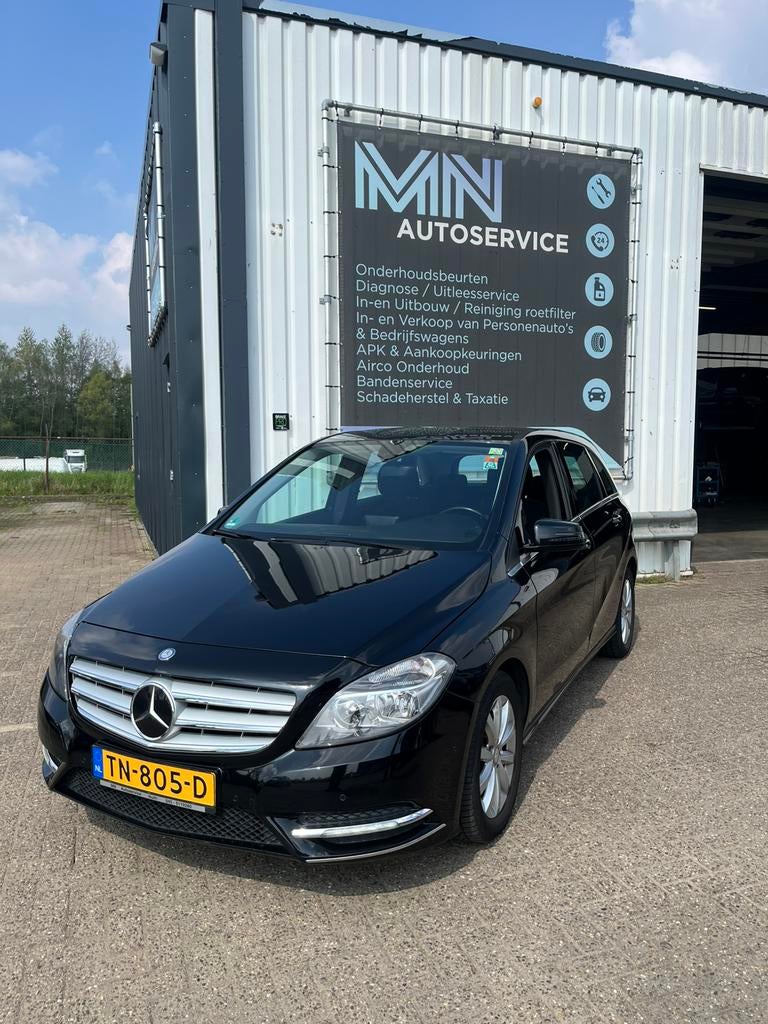 Mercedes-Benz B-Klasse 1.6  B2005DRS Dct7 2013 Zwart, Auto's, Mercedes-Benz, Zwart, Zwart, 1595 cc, Bedrijf