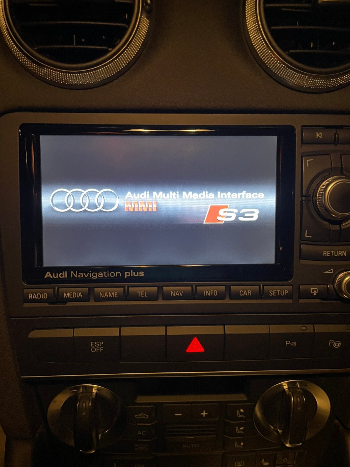 Foto 18 van AUDI A3 Sportback 1.8 TFSI automaat | PANO | leer | TREKHAAK