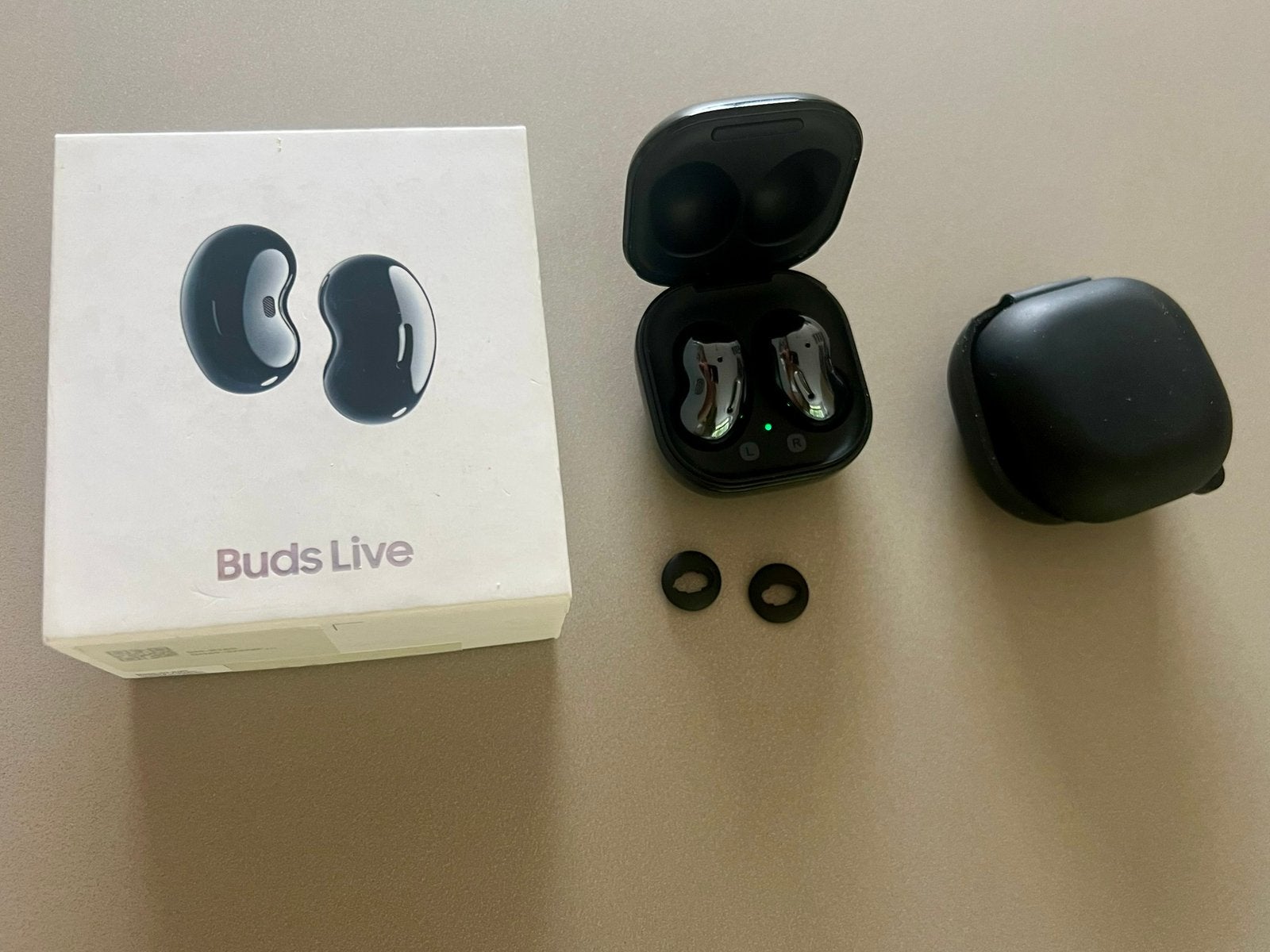 Samsung galaxy buds live, Telecommunicatie, Ophalen of Verzenden, Gebruikt
