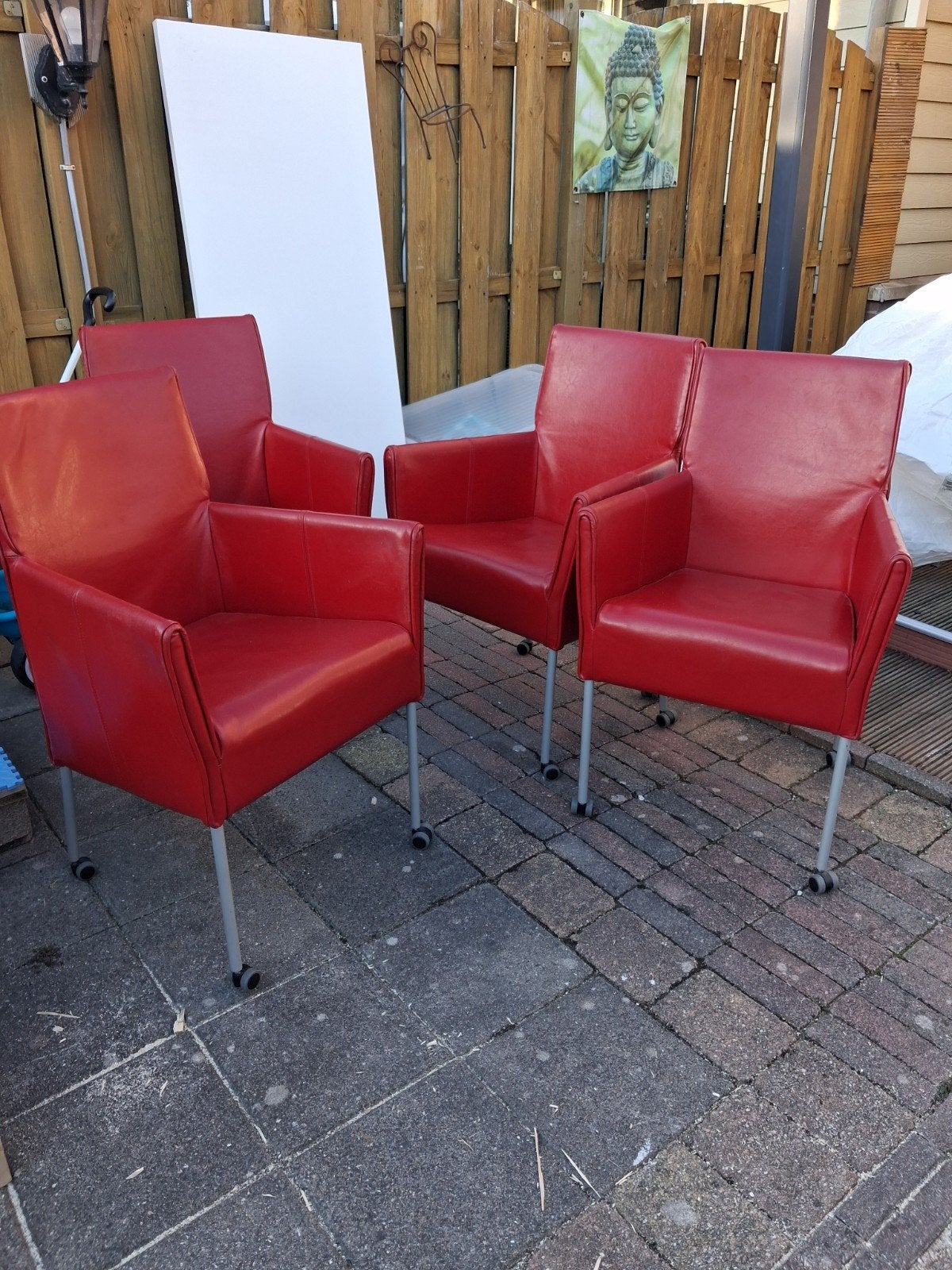4 nette rood lederen eetkamerstoelen op wieltjes, Ophalen, Rood, Vier