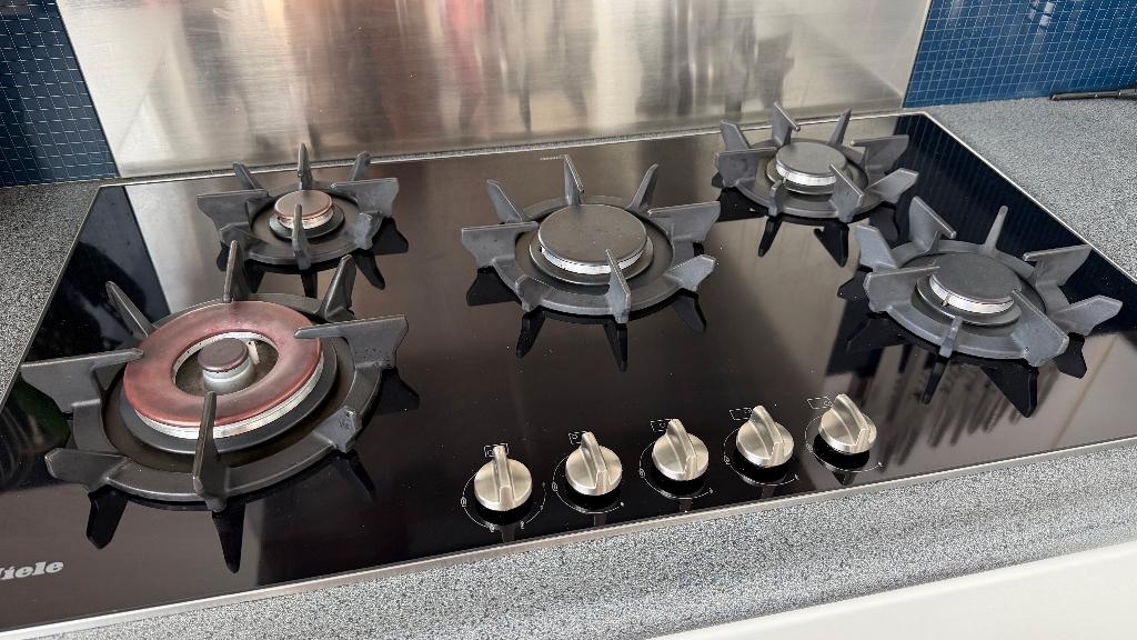 Miele KM 391 G gaskookplaat, Witgoed en Apparatuur, Kookplaten, Ophalen, Gebruikt, Inbouw, Gas