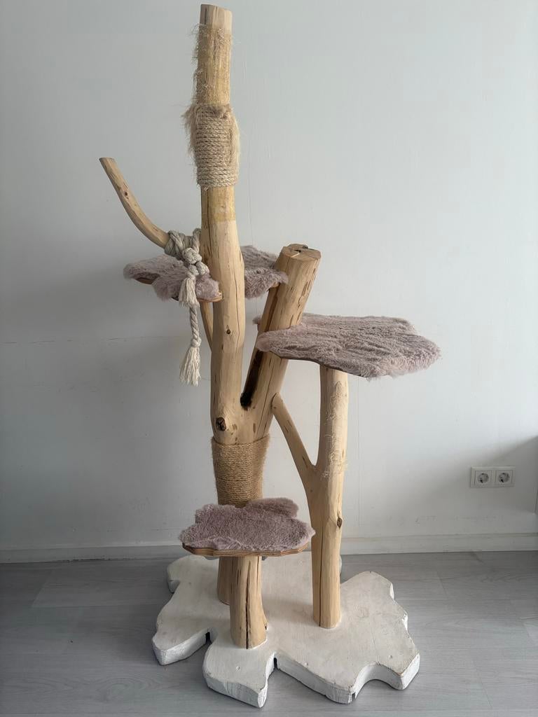 Eigengemaakte krabpaal van hout&boomstam in zeer goede staat, Ophalen, Krabpaal