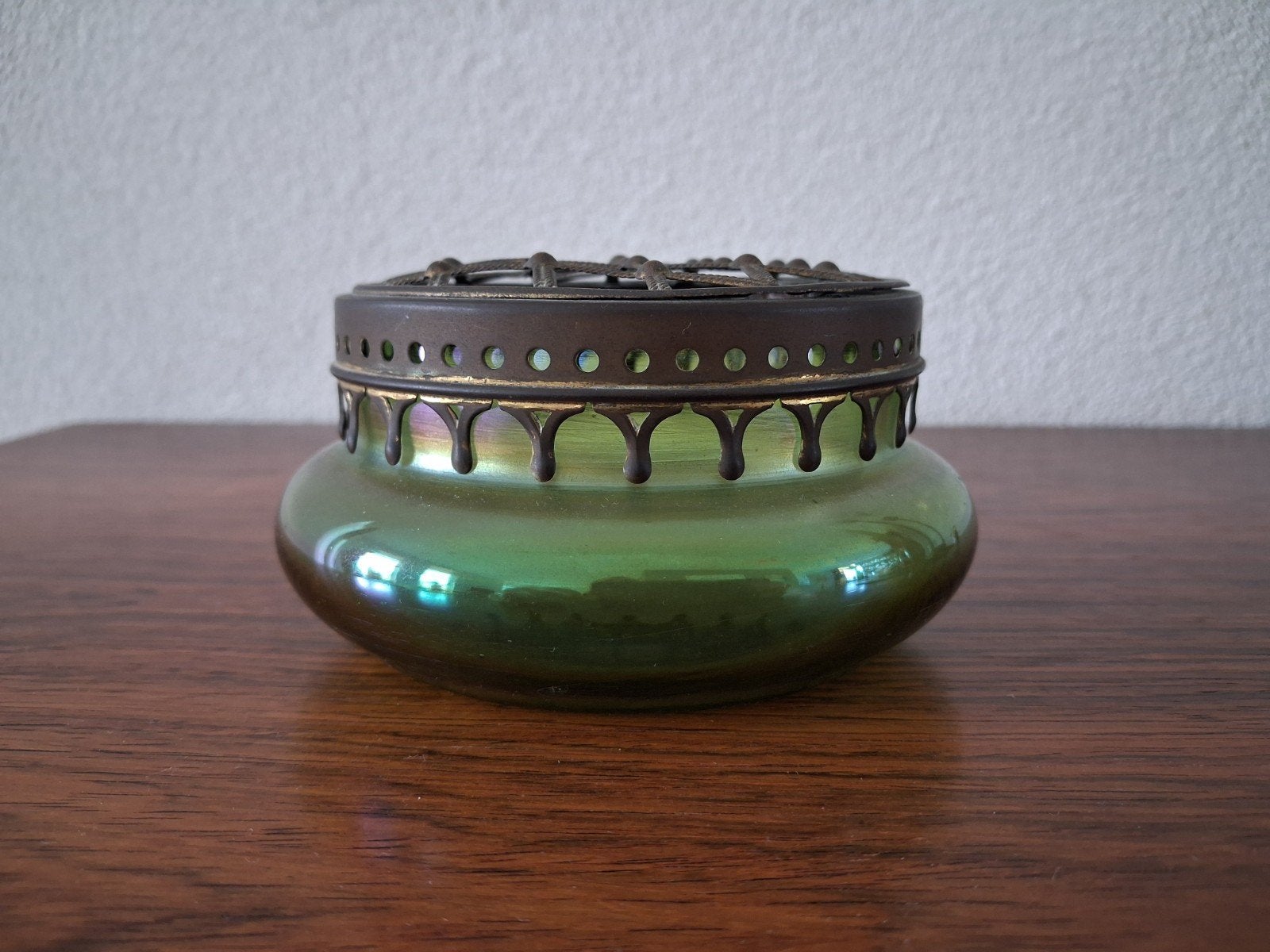 Art nouveau groen iriserend glas bloemsteker, Antiek en Kunst, Ophalen of Verzenden