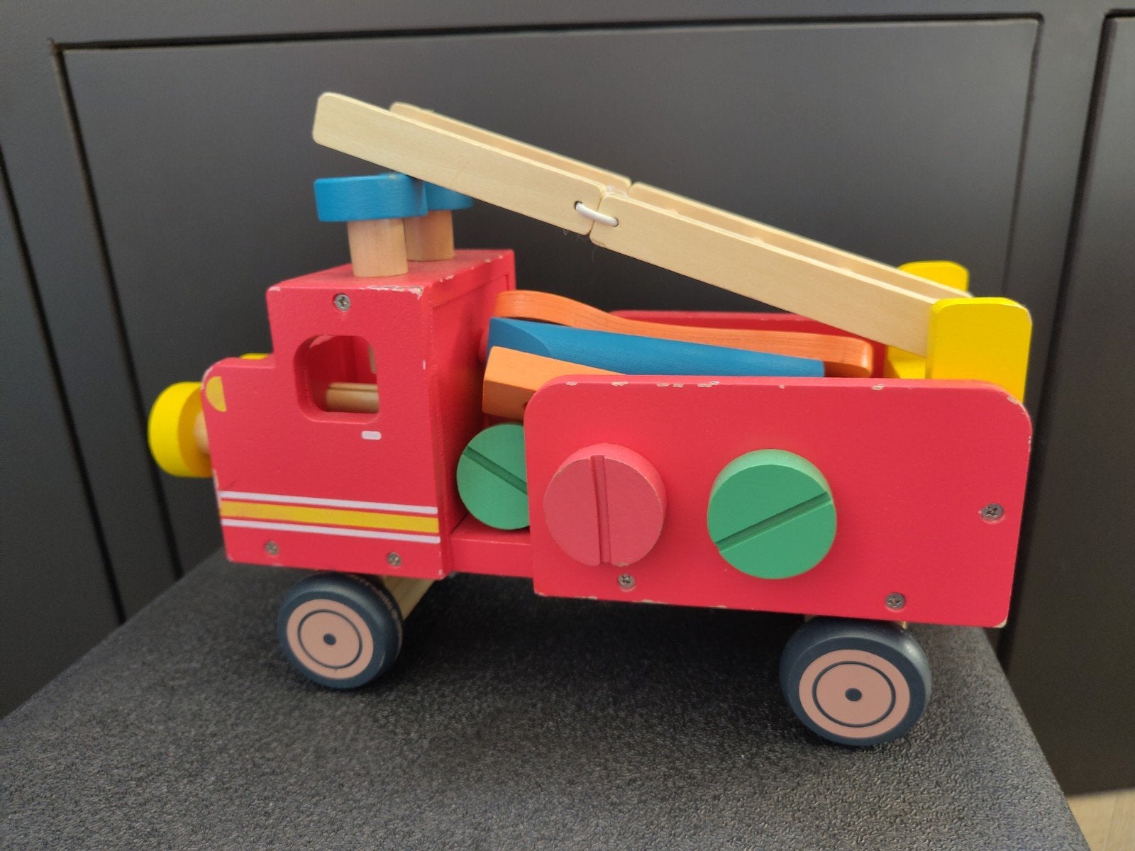 Houten auto met gereedschap, Ophalen of Verzenden, Gebruikt