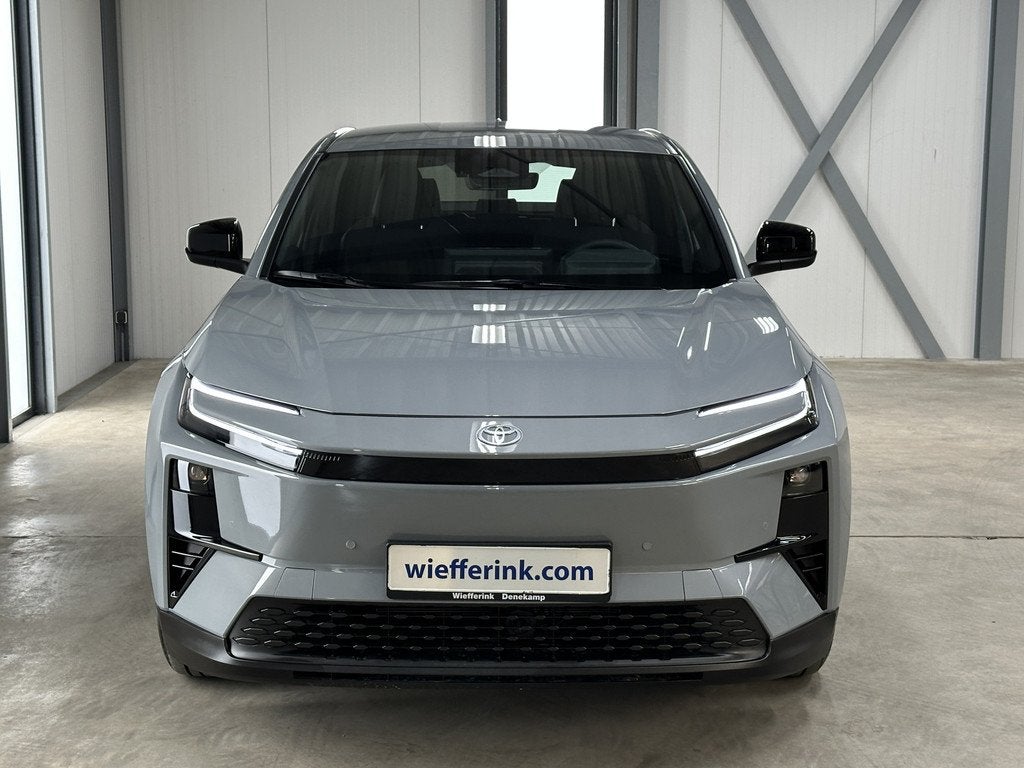Toyota C-HR+ First Edition 77 kWh | Navi | Acc | Camera | el, Auto's, Toyota, 12 maanden, Stof, Gebruikt, SUV of Terreinwagen
