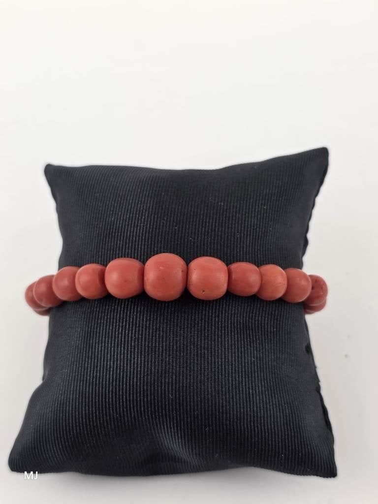 Bloedkoralen armband met gouden slot                    D148, Ophalen of Verzenden, Overige materialen, Armband