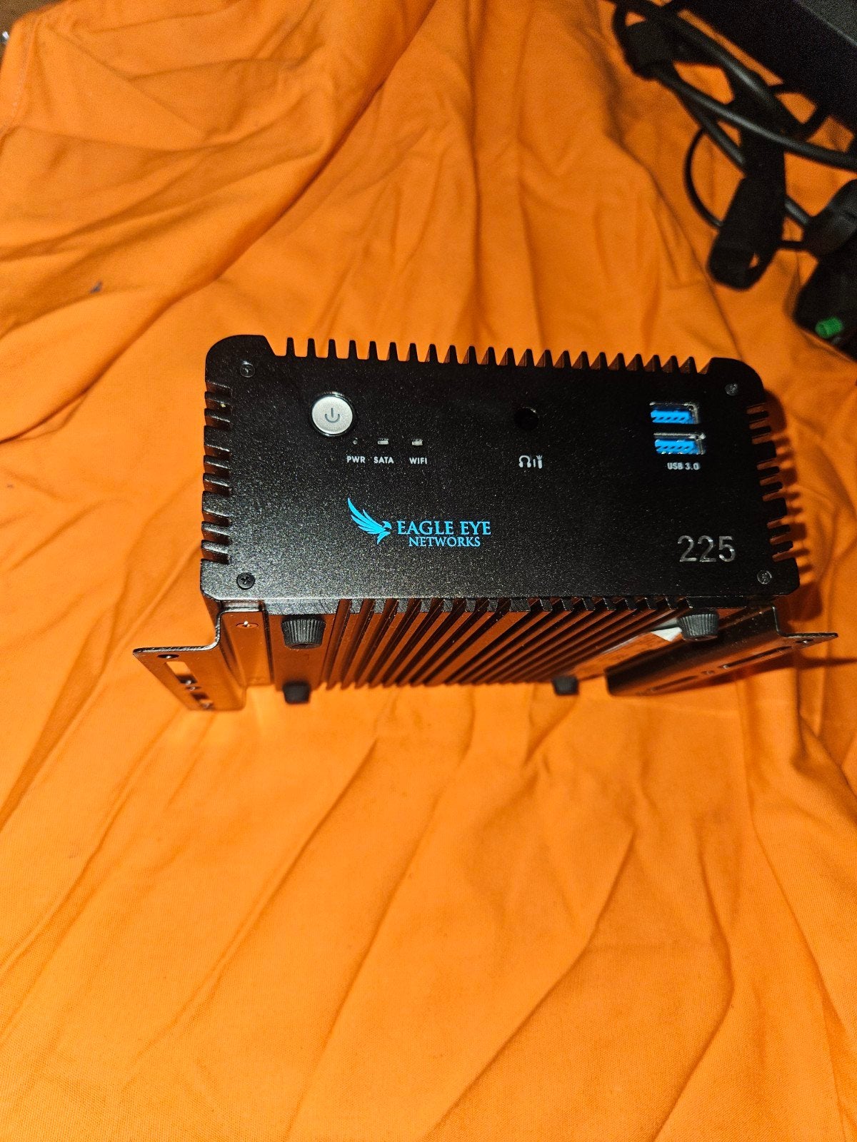 Eagle Eye Networks CMVR 225 - Compacte Netwerk Video Rec, Ophalen of Verzenden