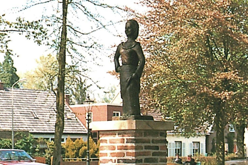 36418 Bredevoort 80+ G standbeeld Hendrikje stoffels Gelopen, Ophalen of Verzenden, 1980 tot heden, Gelopen, Gelderland