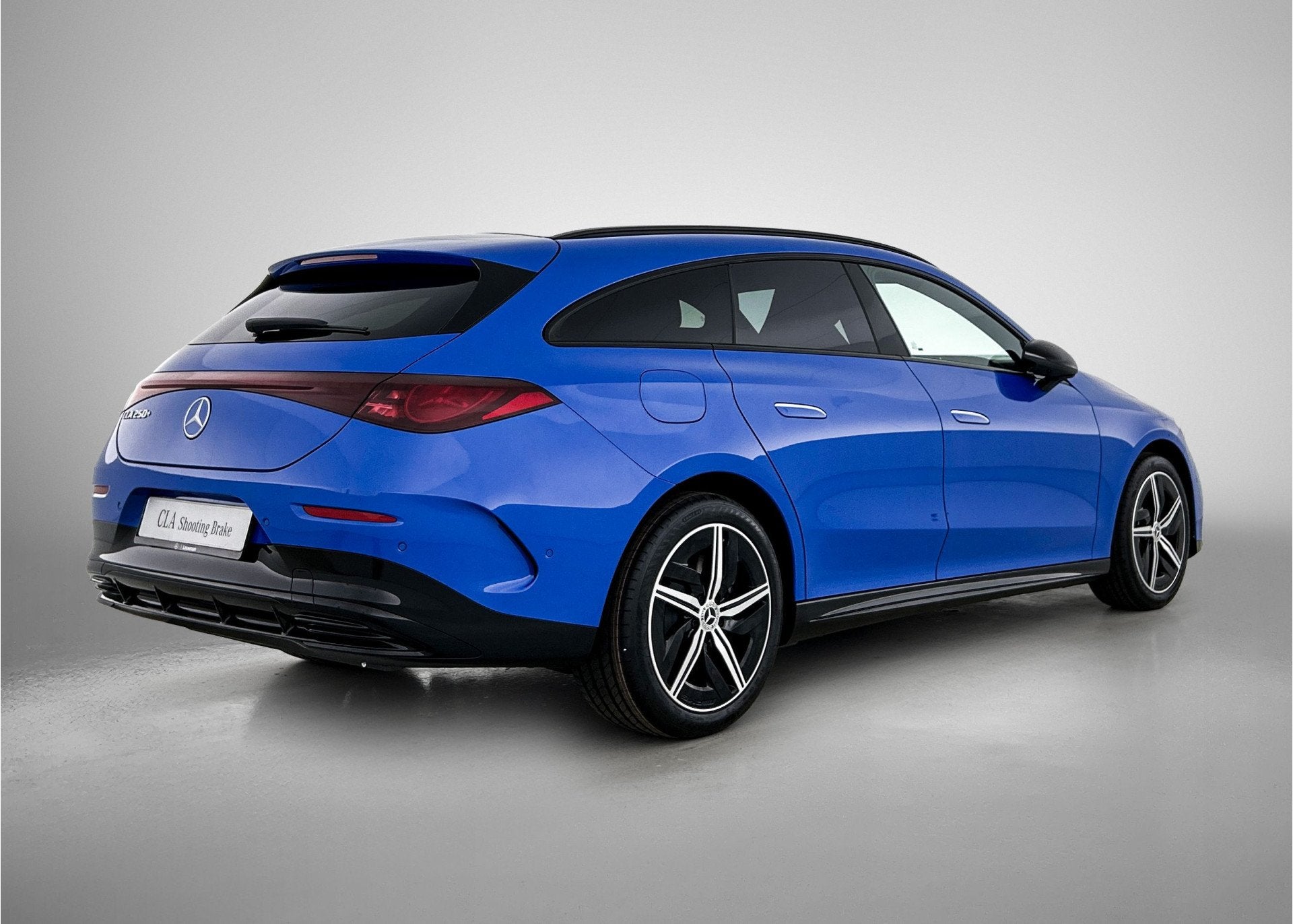 Mercedes-Benz CLA-Klasse Shooting Brake 250+ Business Soluti, Automaat, CLA, Achterwielaandrijving, Zwart