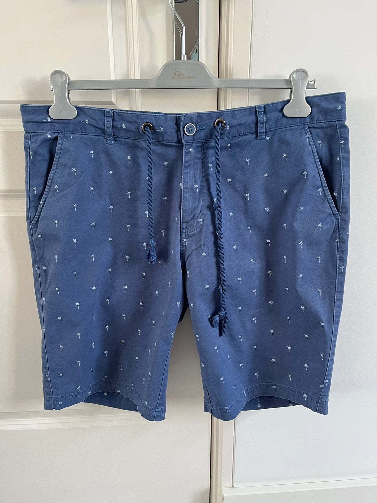 Tailor & Son blauwe bermuda met print maat 54, Ophalen of Verzenden, Zo goed als nieuw, Blauw