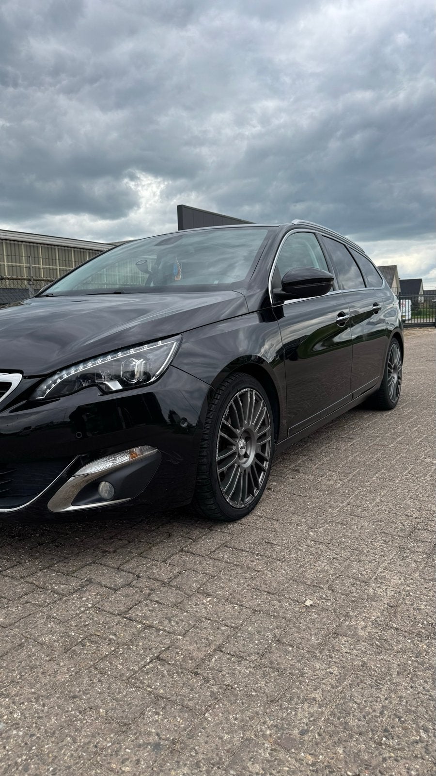 Peugeot 308 1.2 Puretech 130pk S&S 2014 Zwart, Auto's, Peugeot, Voorwielaandrijving, Zwart, 1199 cc, 1165 kg