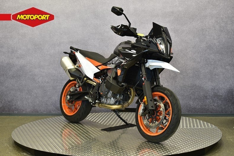 KTM 890 SMT (bj 2024), Motoren, Motoren | KTM, KTM Sportmotorcycle GMBH, Bedrijf, Stallhofnerstrasse 3
5230  Mattighofen, AT, Wessel.Peters@ktm.com