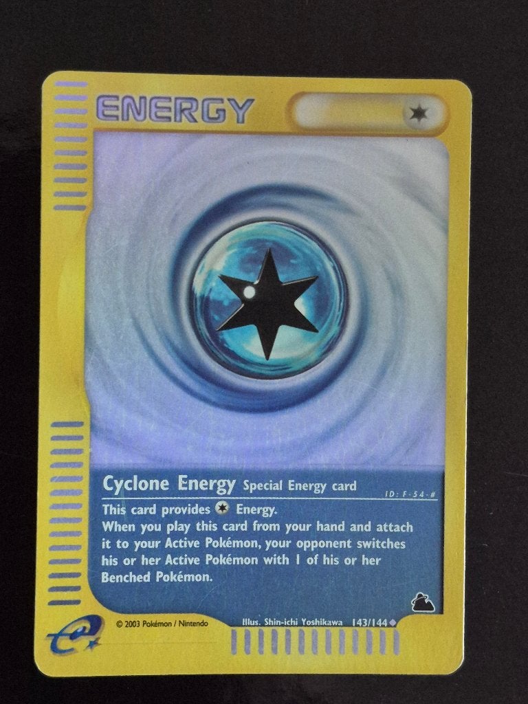 pokemon - Skyridge 143 Cyclone Energy Reverse Holo, Ophalen of Verzenden, Zo goed als nieuw, Losse kaart, Foil