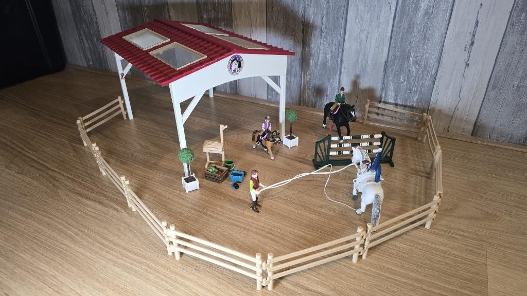 Schleich speelset ruiterschool 42389, Ophalen of Verzenden, Zo goed als nieuw