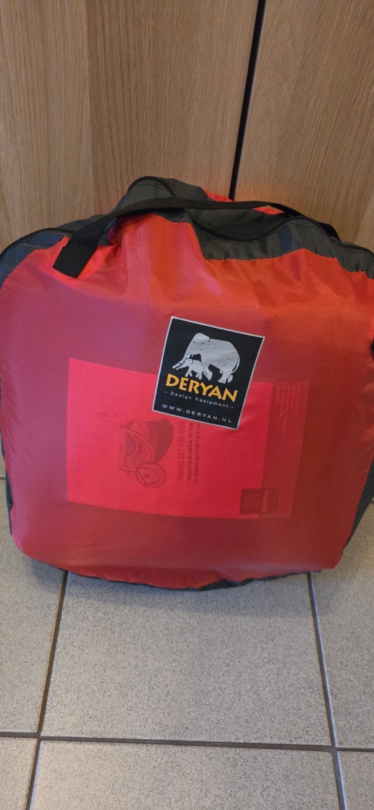 Deryan (reis) tentje tot 4 jaar, Ophalen of Verzenden, Zo goed als nieuw