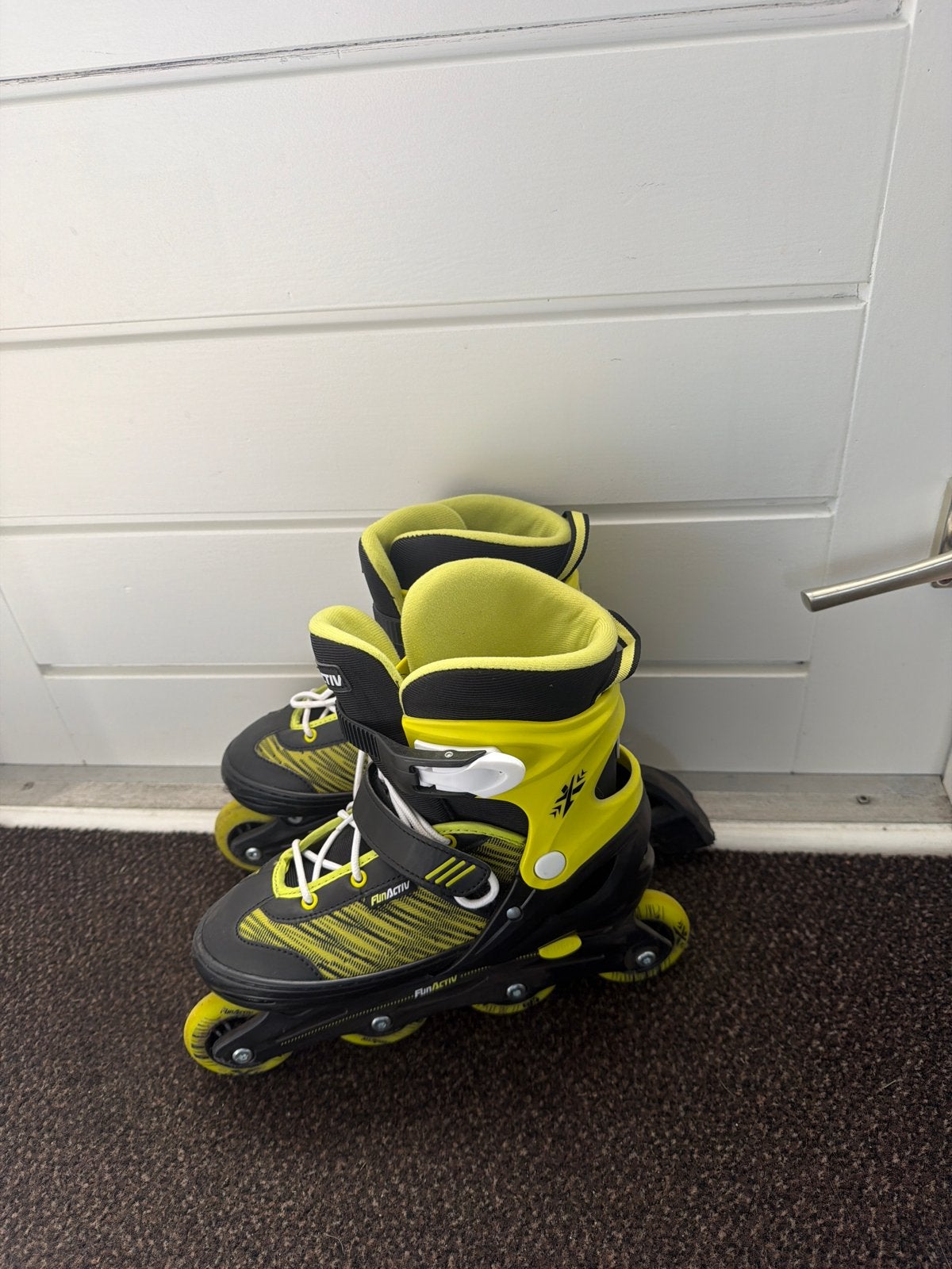 Skates Zwart/Geel - Maat 38-41, Ophalen, Kinderen, Inline skates 4 wielen, Verstelbaar