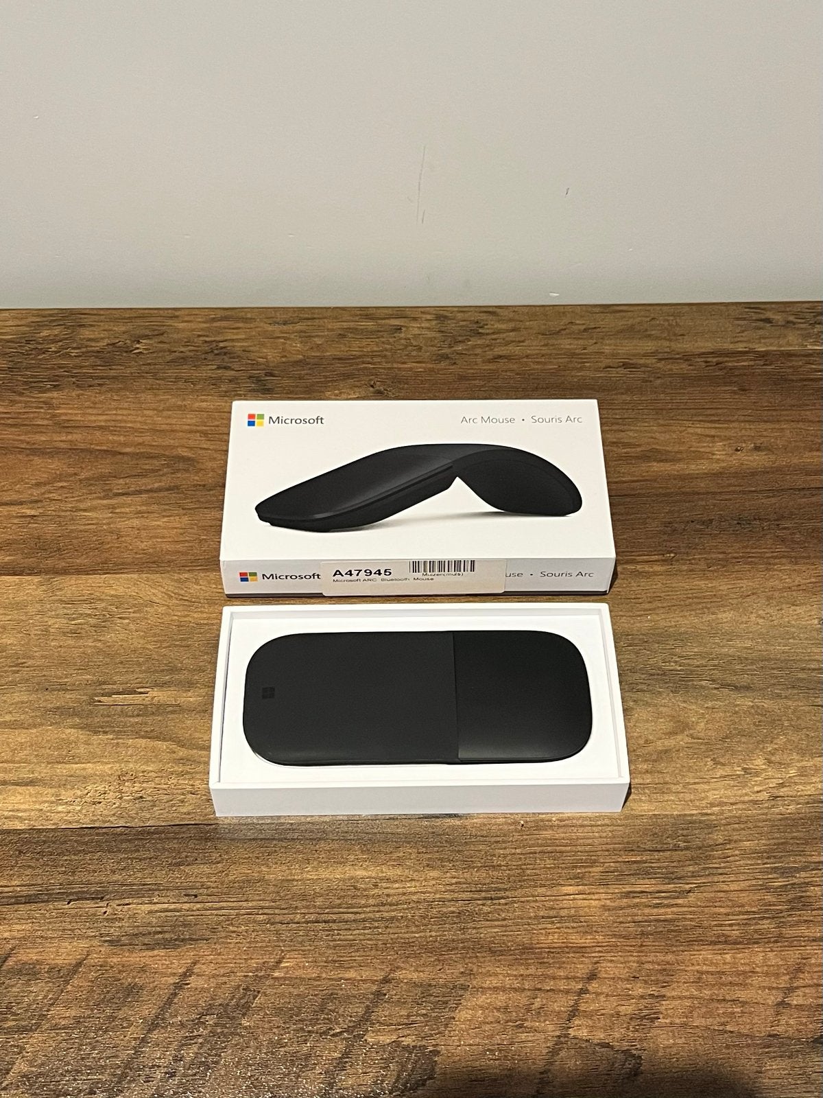 Microsoft Arc Mouse Bluetooth - Zwart, Rechtshandig, Muis, Ergonomisch, Ophalen of Verzenden