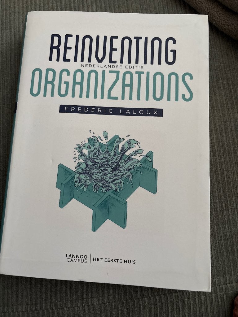 Reinventing Organizations - Frederic Laloux (5e druk), Boeken, Ophalen of Verzenden, Frederic Laloux, Management, Zo goed als nieuw
