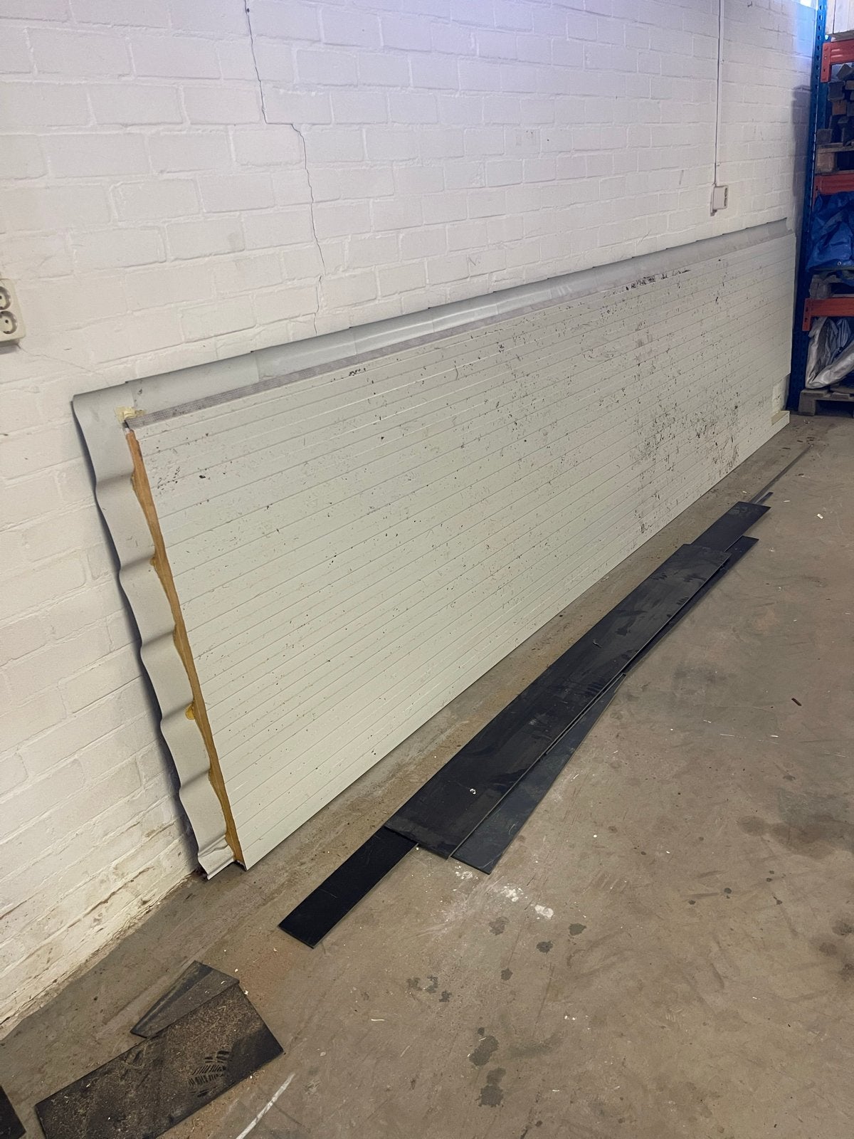 Zwarte dakplaat pannenmotief 4200 cm, Doe-het-zelf en Verbouw, Dakpannen en Dakbedekking, Gebruikt, Overige kleuren, 15 m² of meer